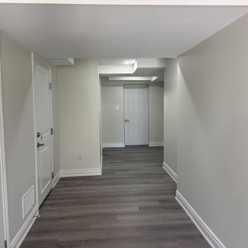 For Lease - 973- Walk out UNIT B Green Street Unit# B, Innisfil, Ontario - Photo 1