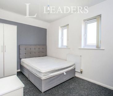 4 bedroom townhouse to rent Brentleigh Way, Stoke-on-Trent, Staffor... - Photo 6