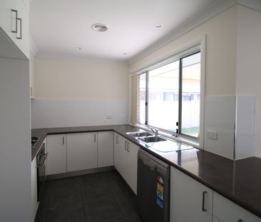 3 Bedroom Home in Paterson Gardens - Photo 6