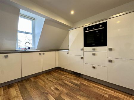 3 bedroom apartment to rent - Photo 4