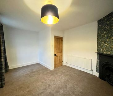 Farnborough Road, Farnham, GU9 - Photo 6