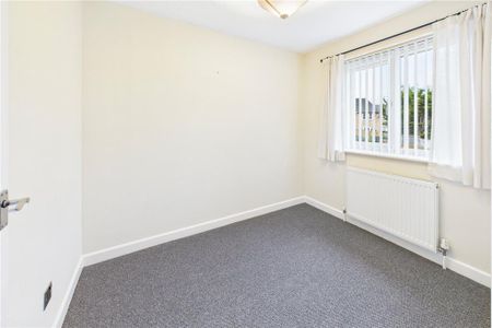 2 bedroom end of terrace house to rent - Photo 5