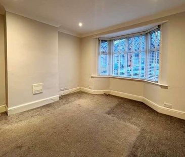 Woking, Surrey, GU21 - Photo 4