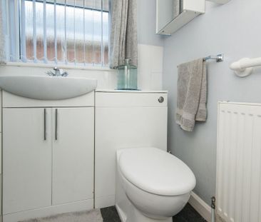 2 bedroom detached bungalow to rent - Photo 6