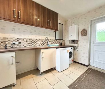 3 bedroom bungalow to rent - Photo 1