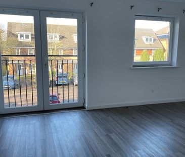 2 Bed Flat, Caversham, RG4 - Photo 2