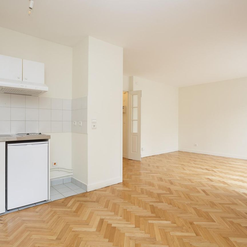 location Appartement F1 DE 34.01m² À PARIS - Photo 1