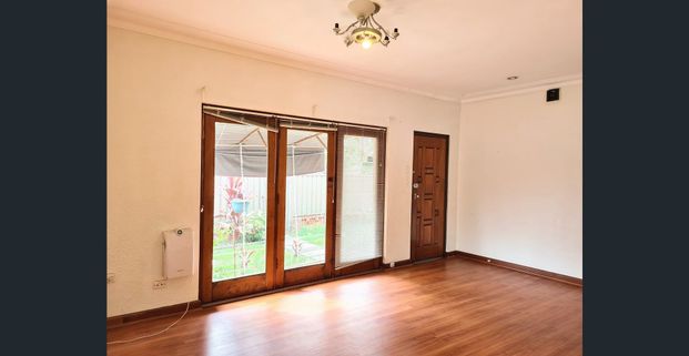 Just Minutes Walk to Beverly Hills Train Station! - Photo 1