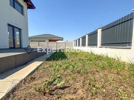 Vilă 3 camere de închiriat în Smeura – zonă liniștit? - Photo 4