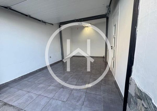 Moderna casita de una planta en Güimar
