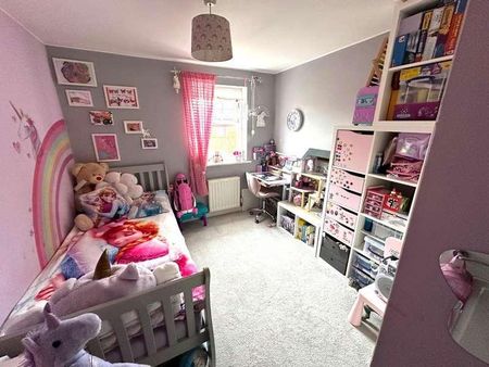 Birkdale Close, Swindon, SN25 - Photo 3