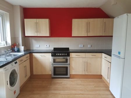 Beeching Close, Lancaster, LA1 - Photo 4