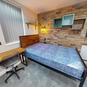 Studio 3, 158 Tiverton Road Birmingham - Photo 2