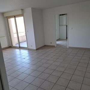 Location Appartement à CHARAVINES - Photo 1