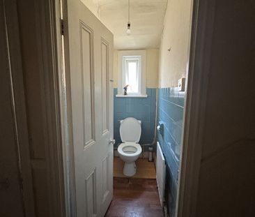 Room in a Shared House, Hartley Road, CR0 - Photo 1