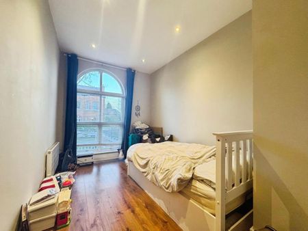 3 bedroom flat to rent - Photo 5