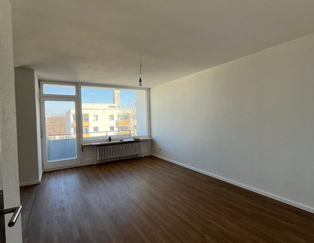 ab 01.04. - Große 1-Zimmer-Wohnung in Kirchseeon-Eglharting - Foto 1