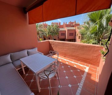 Atico en alquiler en Altos de los Monteros, Marbella - Photo 5