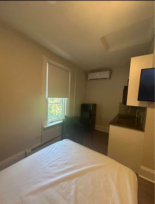 25 Russell - Photo 1