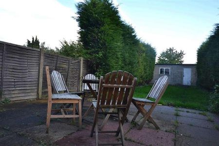 Windermere Avenue, Merton, SW19 - Photo 4