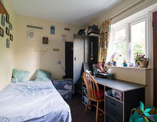 5 bedroom semi-detached house to rent - Photo 1