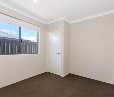 11B Lambent Terrace, Baldivis, WA 6171 - Photo 3