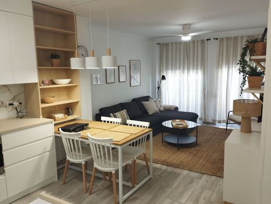 Alquiler de piso en Camino de Coín - Photo 1