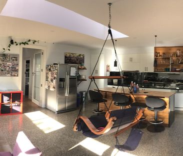 Yarraville - Photo 1