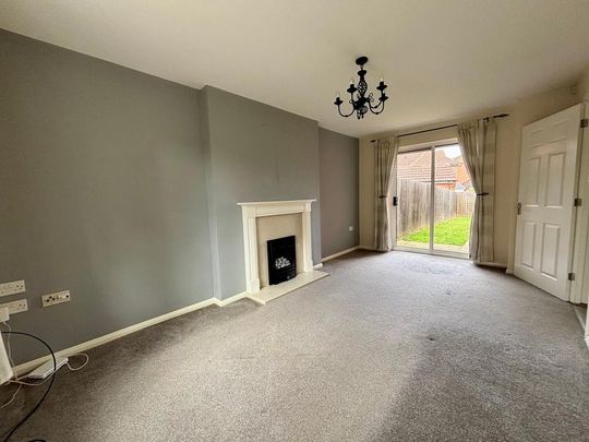 3 bedroom semi-detached house to rent - Photo 1