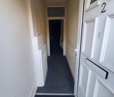 3 bedroom maisonette to rent - Photo 4