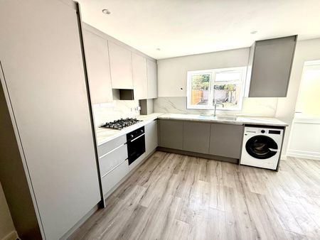 Wentworth Road, Southall, UB2 5TU - Photo 4