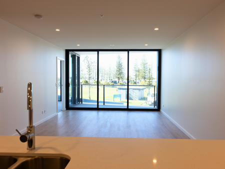 806/180 Marine Parade, Labrador QLD 4215 - Apartment For Rent | Domain - Photo 2