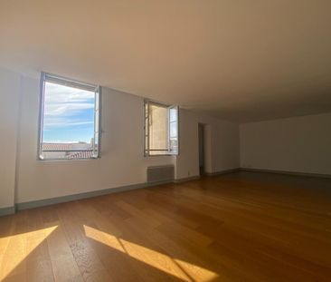 Location Appartement 2 pièces 75m² AVIGNON 84000 - Photo 1