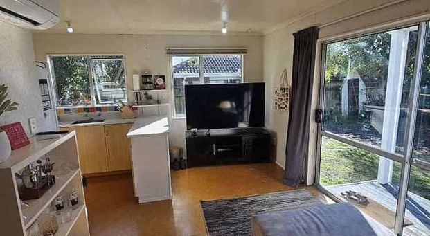 One Bedroom Home - Photo 1