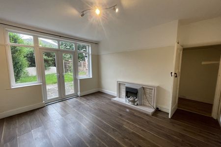 Abbey Road, Beeston, NG9 2QF - Photo 3