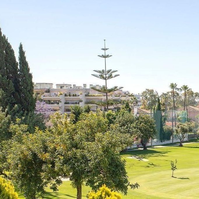 2 bedroom luxury Flat for rent in San Pedro de Alcántara, Spain - Photo 1