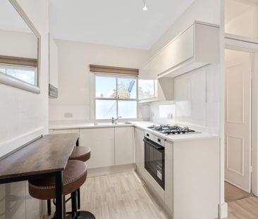 1 bedroom apartment to rent - Photo 3