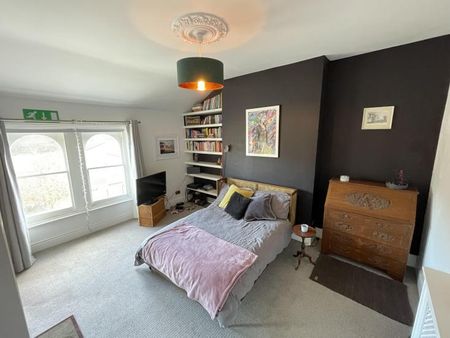 Lovely double room in Crystal Palace - Photo 4
