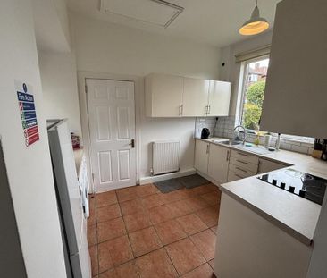 3 bedroom apartment to rent - Photo 3