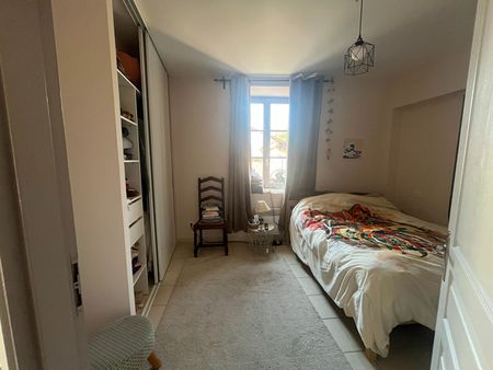 Location Appartement 3 pièces 83m² - Photo 3
