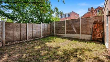 666 Bristol Road - Photo 5