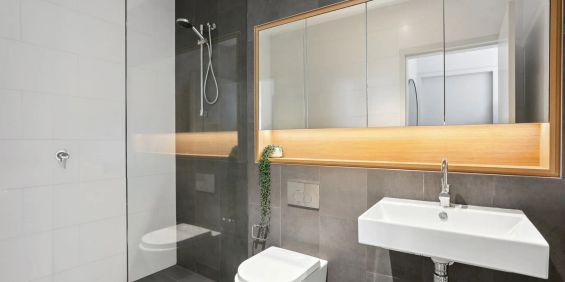 A Horizon of Sky and Ocean, Stylish and Spacious One Bedroom Apartment - Photo 3