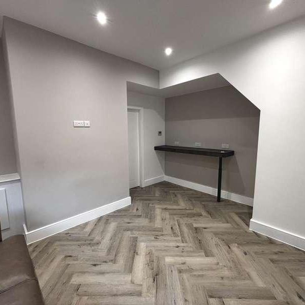 Room Two, Douglas Street, St Helens, WA10 - Photo 1