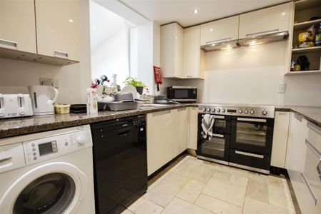 8 bedroom house to rent - Photo 5