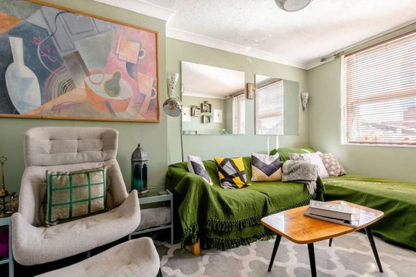 2 Bed Maisonette, Reginald Road, SE8 - Photo 1