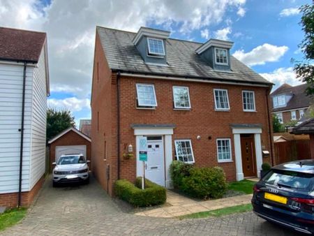 3 bedroom semi-detached house to rent - Photo 3
