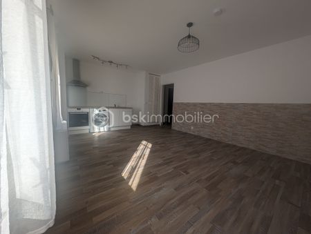 Appartement de 42 m² à Nimes - Photo 2