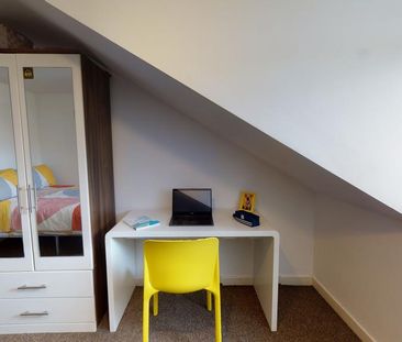 5 bedroom terraced house to rent - Photo 3