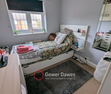 Nevell Road, Chadwell St.Mary - - Photo 4