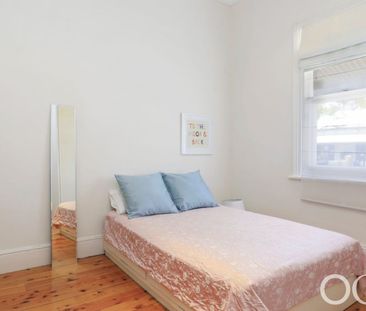 Open the Door to Character Charm in a Prime Beulah Park Location - Photo 5